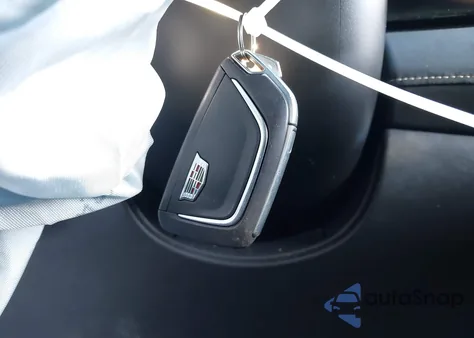 2021 Cadillac Escalade Esv 4Wd Luxury z USA, uszkodzony, nr VIN 1GYS4JKL1MR328808